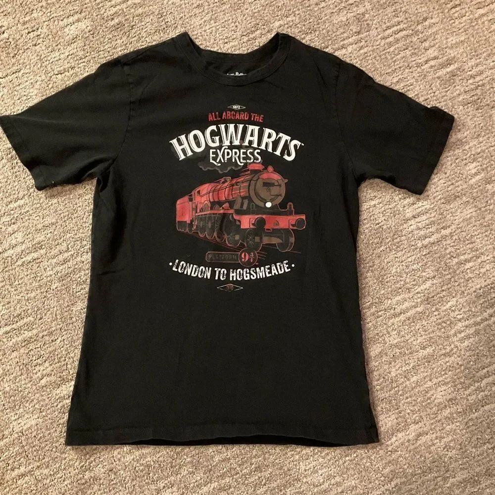 Warner Bros. Black Hogwarts Express Kids Tee